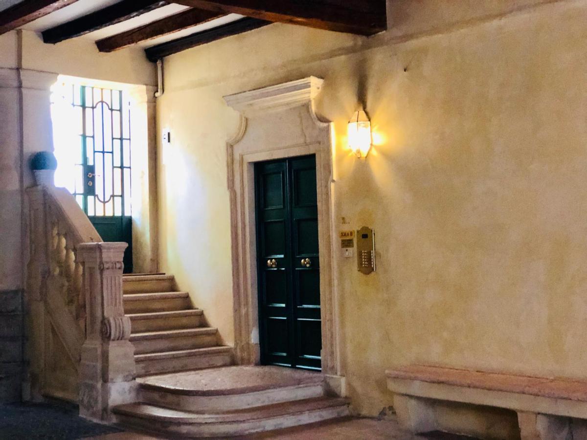 베로나 Palazzo Tiolo 아파트 외부 사진